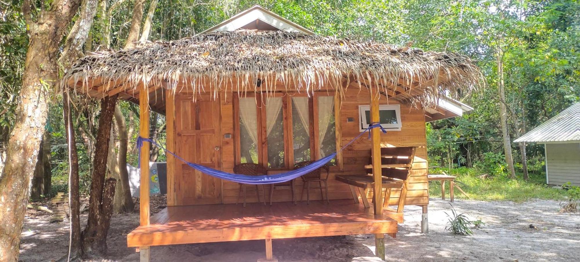 Lazy Hut Hotell Koh Phayam Exteriör bild